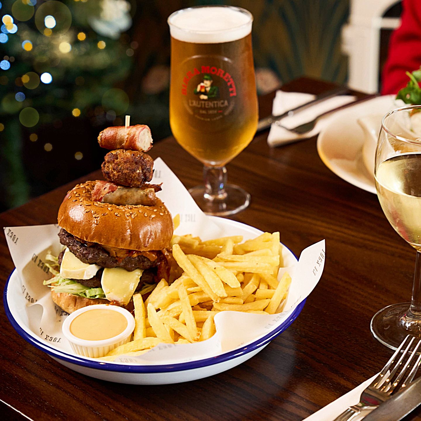 Festive Lunch & Dinner at The Lincolnshire Otter in Gainsborough